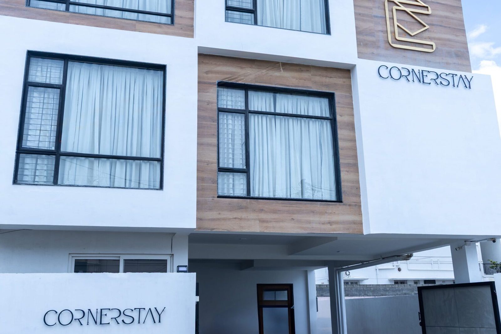 cornerstay-office-main